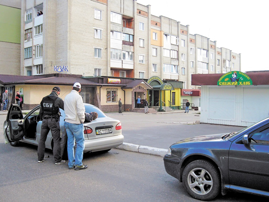 «Легкі» гроші часто обертаються неприємностями. Фото прес-служби УСБУ у Волинській області